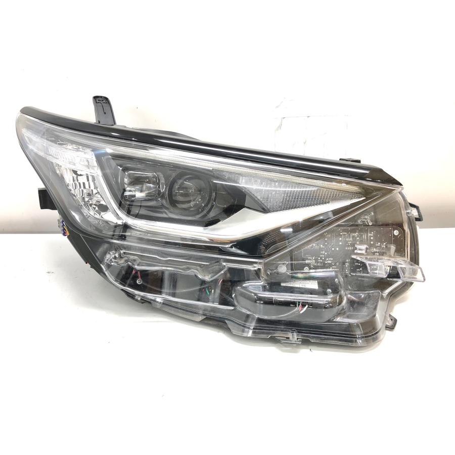 NZE181 HeadLight (Right)